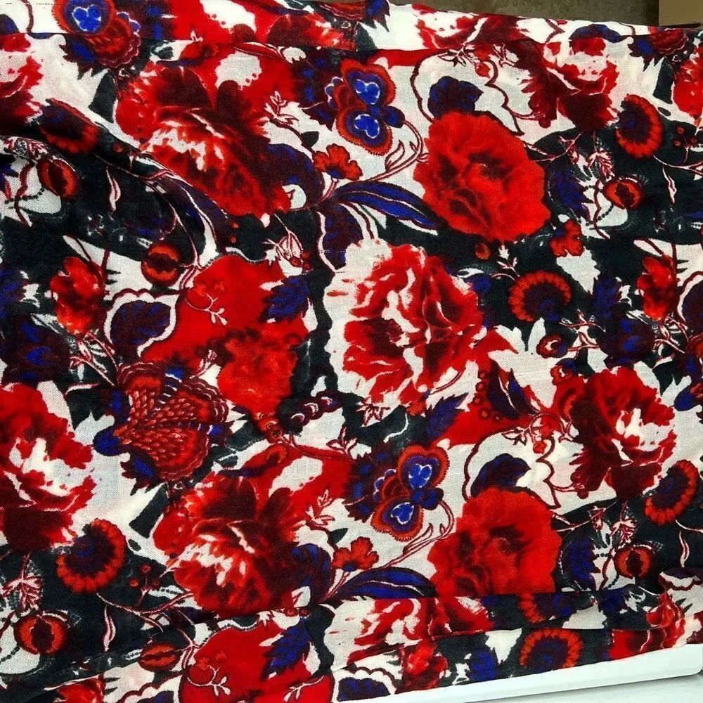 Scarf size 29’’ x 76’’ warm